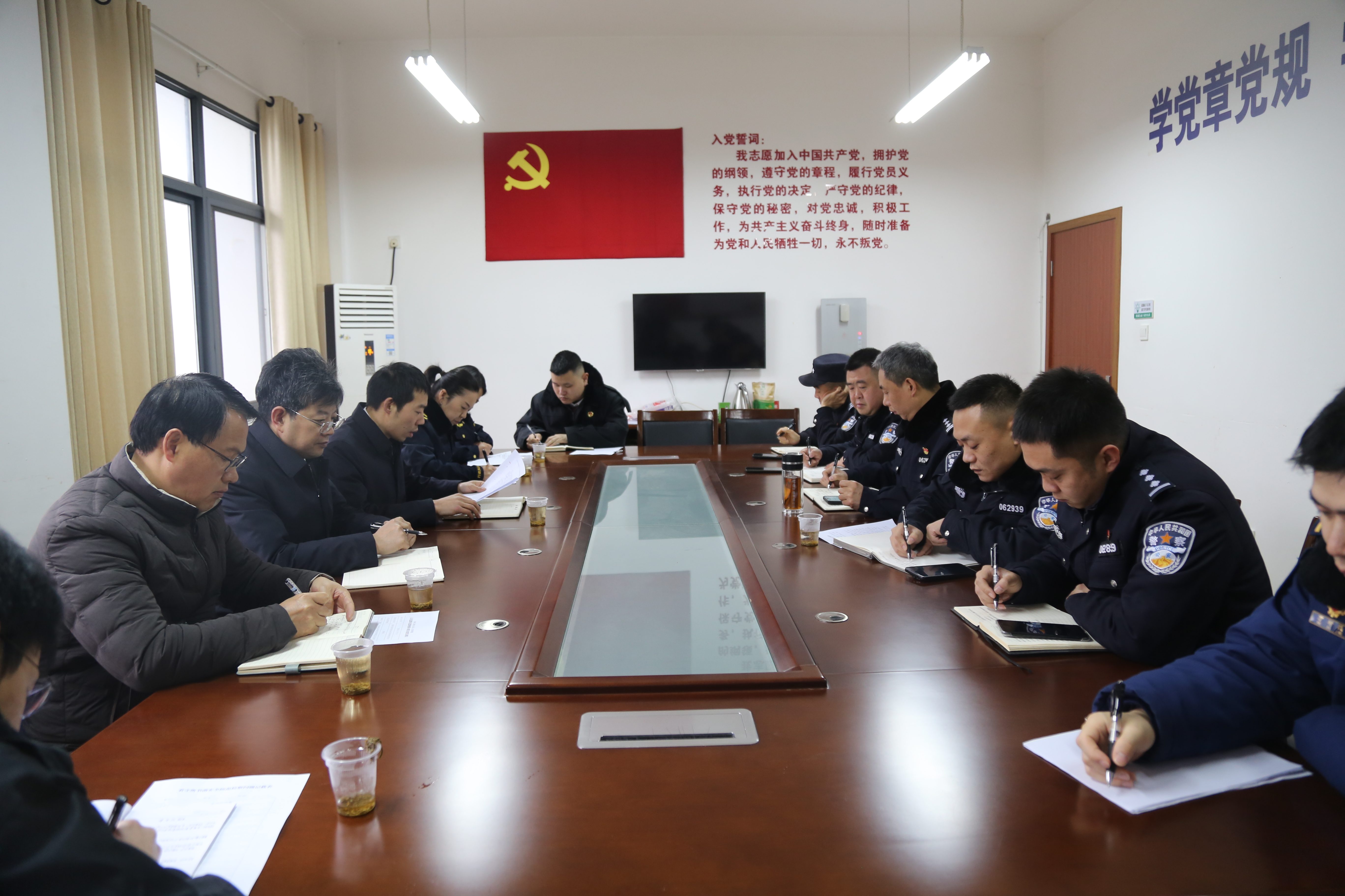 联合多部门织密监管场所“平安网”