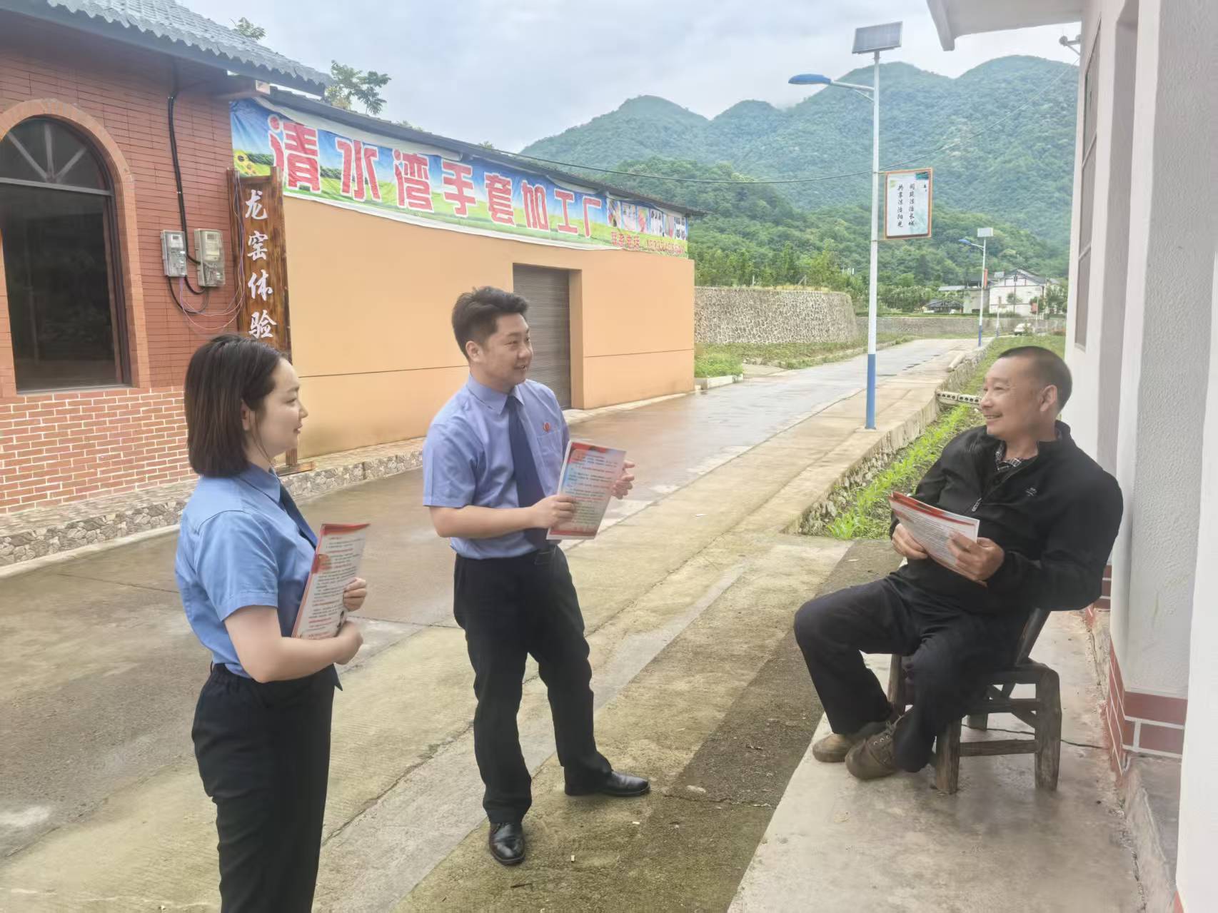 【民法典宣传月】送法入乡村，“典”亮生态绿